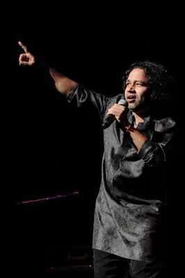 Kailash Kher performs during Alchemy Festival at the Royal Festiva- Old Photo 4