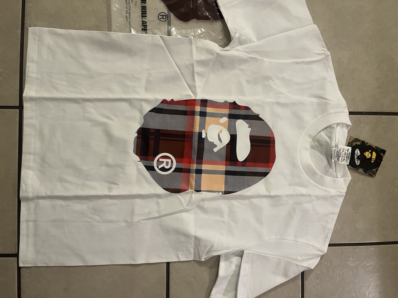 Bathing Ape Men’s T Shirt New With Tags Size s thumbnail 2