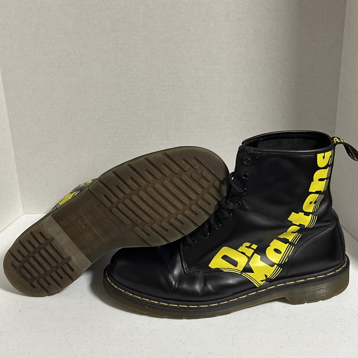 Dr Martens Vintage 1B89 Yellow Side Logo Black Leather RARE