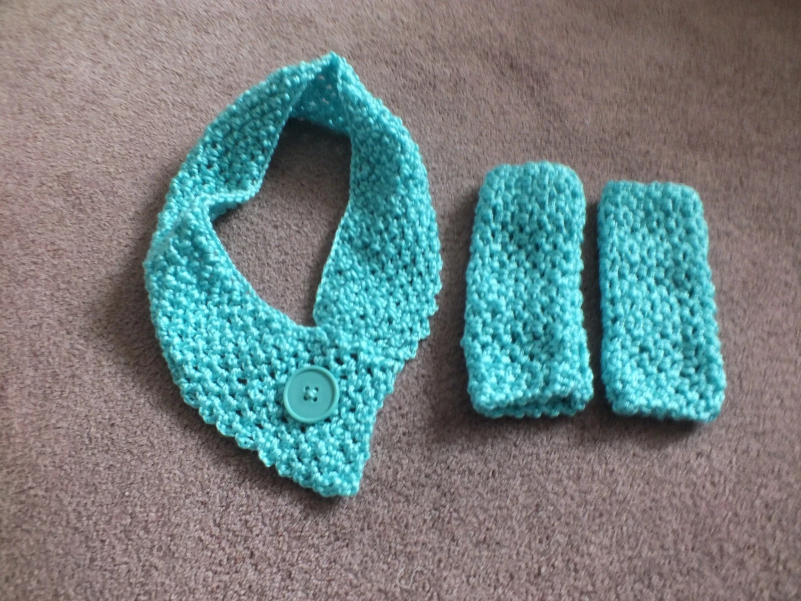 Beautiful New Handmade Crochet Set Neck Warmer Scarf Handwarmers Turquoise
