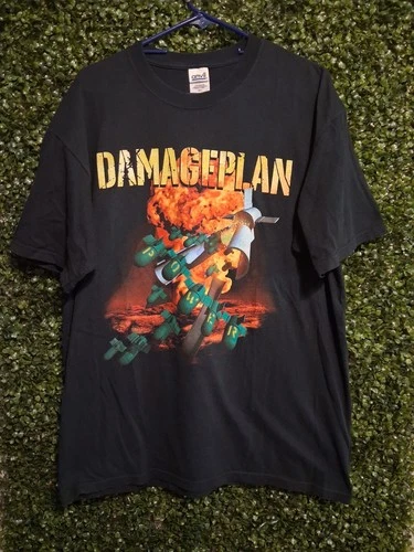 Y2k Damageplan New Found Power Tour Shirt Xl An 2000s vintage concert t-shirt, vintage, size XL, single stitch, B+ condition