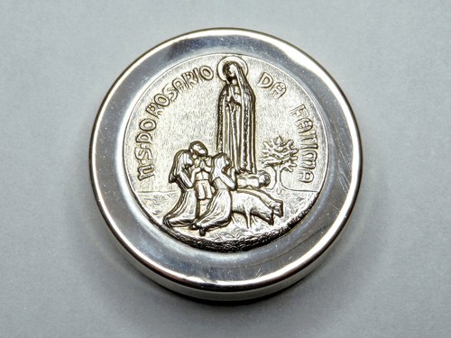 Our Lady of Fatima. Antique Large Rosary Box. Travel Souvenir Medal. - Picture 3 of 6