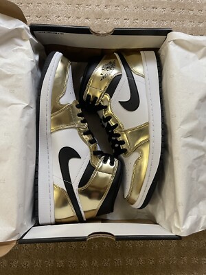 Nike Air Jordan 1 Mid SE Metallic Gold 2020 Mens 11 US Basketball Sneakers Sport