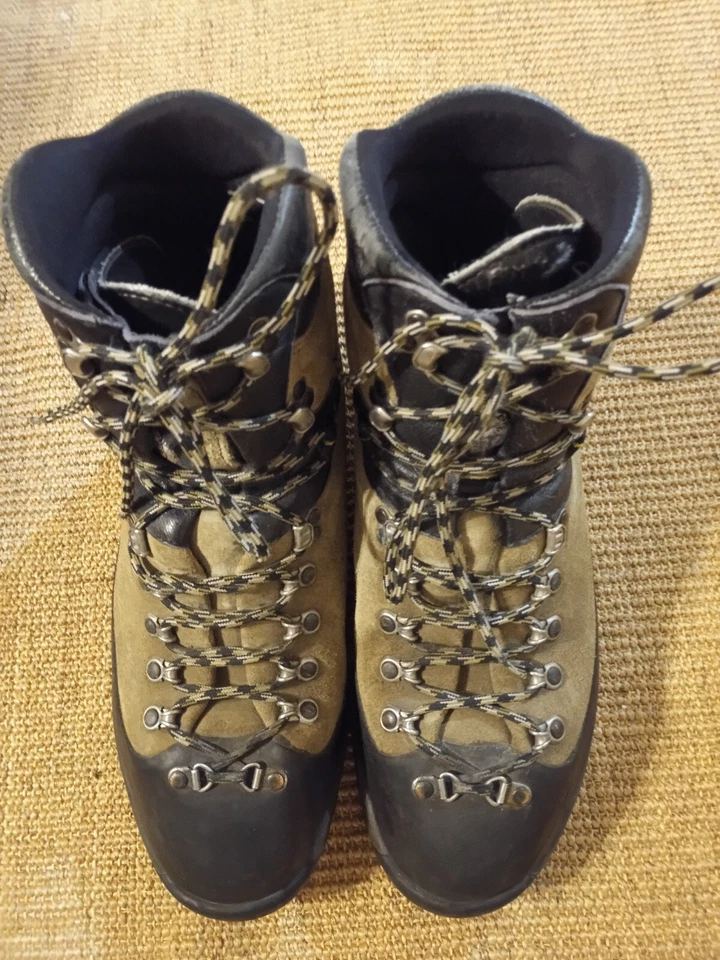 La Sportiva Glacier Mountaineering Boots 45 1/2 no insole - Image 3 of 4