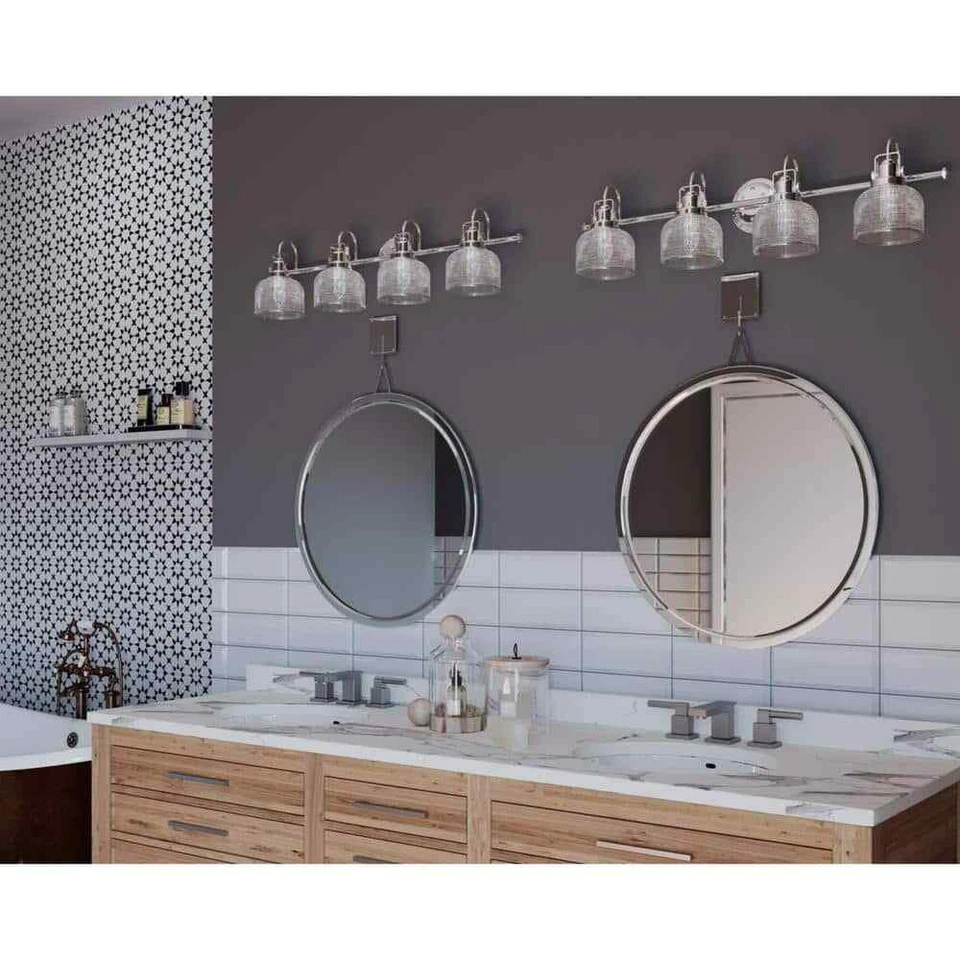 Luz de tocador de baño de vidrio cromado pulido Progress Lighting 35-1/2 pulgadas 4 luces Foto 2 de 4