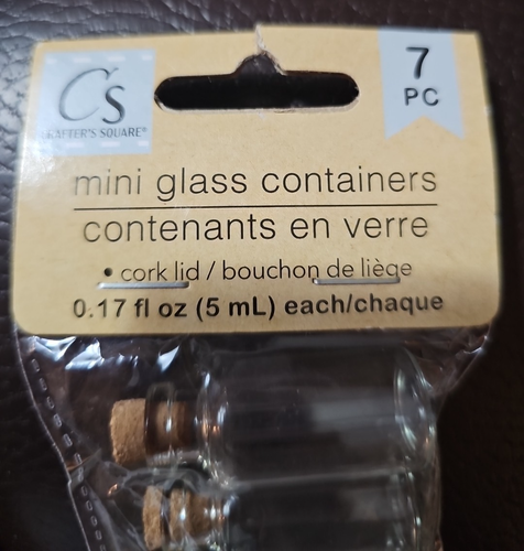 Crafter's Square Mini Glass Containers with Cork Lid  .17 fl oz  (5 mL) 7 pieces - Picture 3 of 6