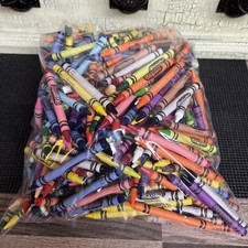 Lot of Crayons Used 5 lbs Bulk Crafts Art Melting 100 Crayola New