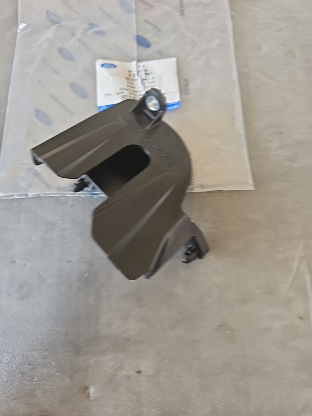 Genuine Ford 2.0 ECOBLUE Oil Pump Cover Panther Diesel 2018 