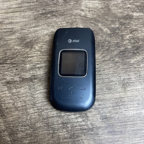 Pantech Breeze III P2030 Gray 1.3 MP 2.2" Display (AT&T) Flip Cellular Phone