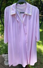 Vintage Vanity Fair Robe Nightgown Two Piece Set Size Large Purple Lilac Lace