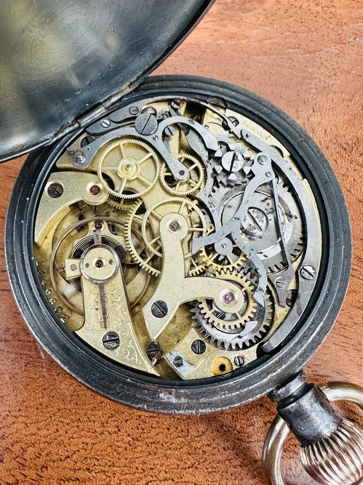 Reloj Bolsillo Cronógrafo en Gunmetal. Alrededor de la Primera Guerra Mundial con movimiento complicado. Foto 4 de 4