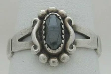 LOVELY VINTAGE ESTATE HEMATITE STERLING SILVER RING by WHEELER Mfg. Co., SZ 6.75