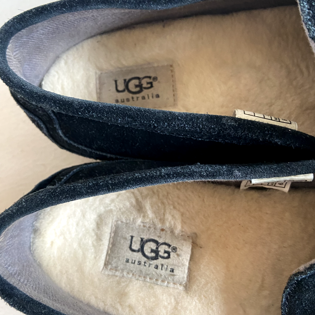 UGG Shoes Mens Sz 9 EU 42 Black Suede Alder Slip On Loafer 