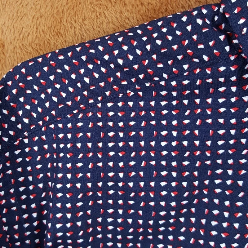 Camisa HUGO BOSS Para Hombres 16.5 42 Azul Marino Geo Punto Abotonada Calce Ajustado KENNO $128 Foto 3 de 4