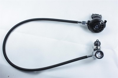 UWFUN24: Apeks ATX 40 - DS 4 Stage Regler mit 1m Miflex