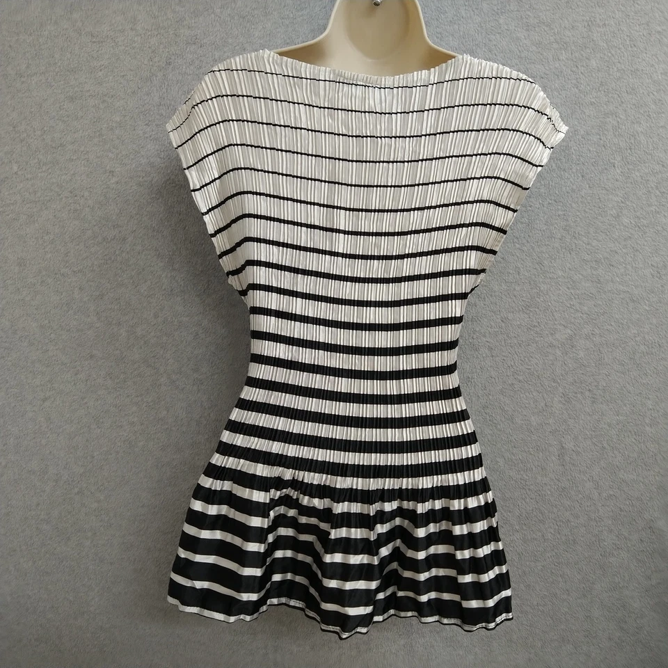Cato Womens Top Shirt Blouse Large Black White Sleeveless Stretchy Pleated Forma - Image 3 of 4