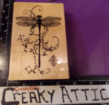 DRAGONFLY VINE LEAVES DETAILED RUBBER STAMP STAMPENDOUS P119 CREAKYATTIC