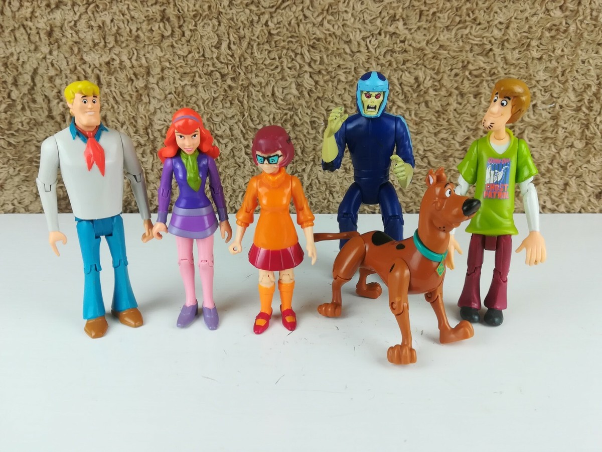 6 x SCOOBY DOO GANG Hanna-Barbera Character Options & Pop