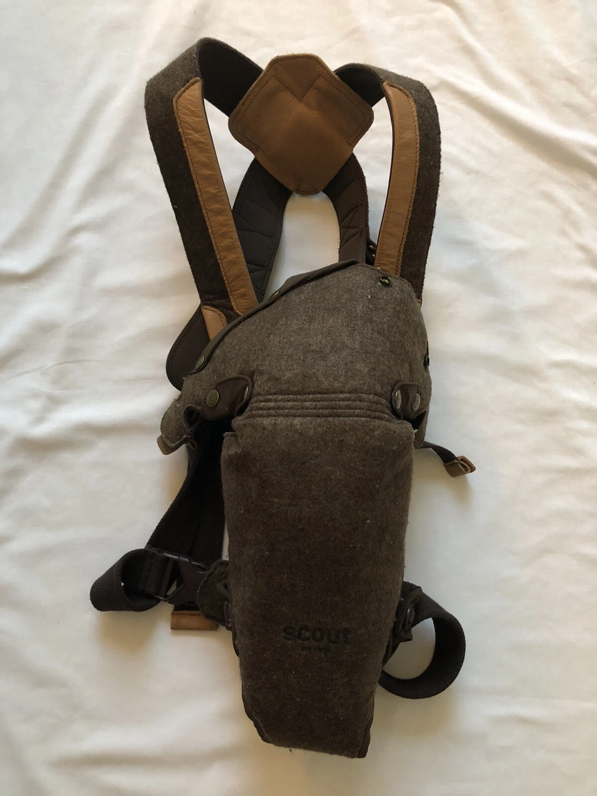 Petunia Pickle Bottom Scout Walkabout Baby Carrier Brown Felt PPB
