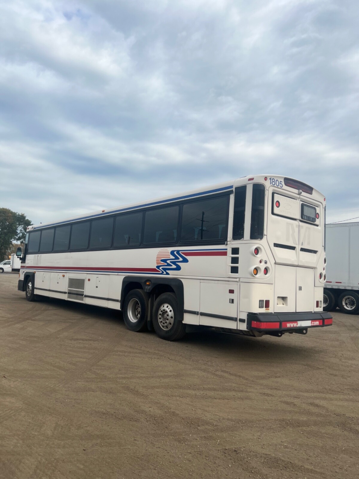2010 MCI D4500 Coach bus, Cummins ISM, Allision automatic, Low mileage