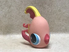 Littlest Pet Shop LPS #643 Angelfish Blue Teardrop Eyes Preowned