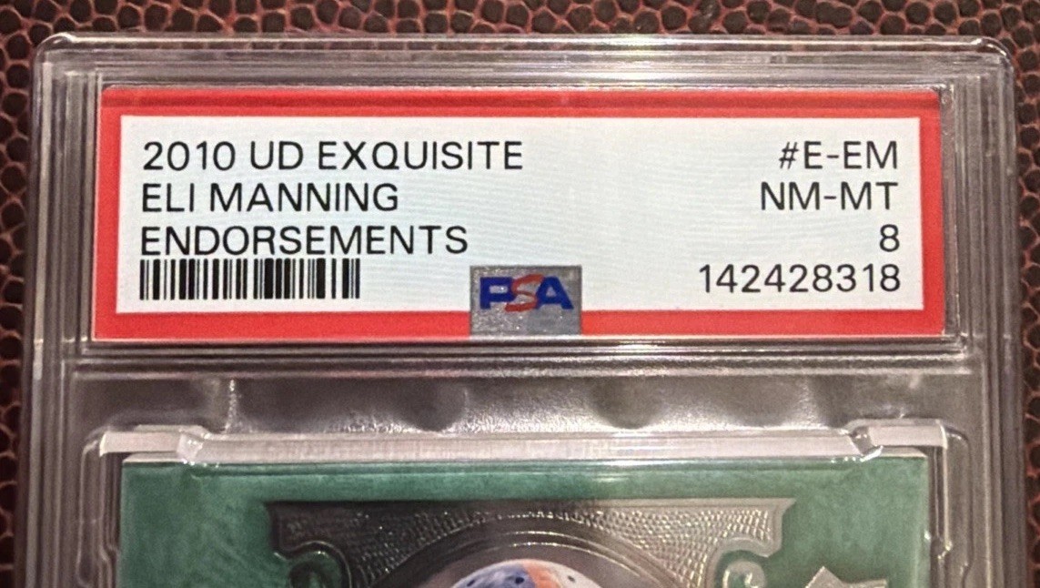 2010 UD EXQUISITE ENDORSEMENTS ELI MANNING ON CARD AUTO SSP /10 10/10 PSA 8 view 2