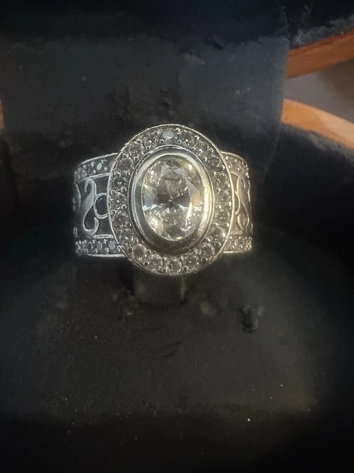 Stunning Wedding Ring 2 Ct Total Natural Diamond Ring Size 5.75 - Image 2 of 4