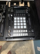 Pioneer DJ DJS-1000 Tabletop Sampler Controller, 16 Pads, Black