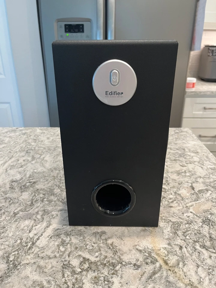 Subwoofer de ordenador Edifier M3300 - Conexión RS232 - 6,5" blindado magnético Foto 2 de 4