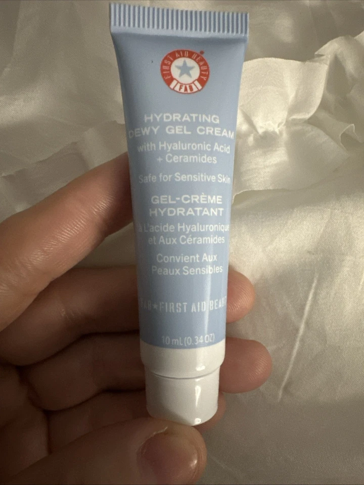 Bolso de belleza October Ipsy 2025 sin abrir Foto 4 de 4