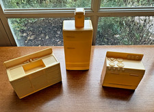 Vintage Marx MAR Toys Plastic Dollhouse Furniture Kitchen Yellow Beige 60  s