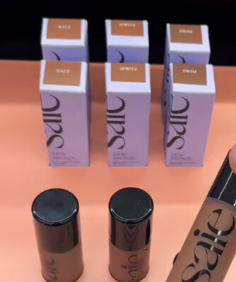 Saie Dew Bronze Soft-Focus Effortless Liquid Bronzer Pick 1 New In Box Authentic