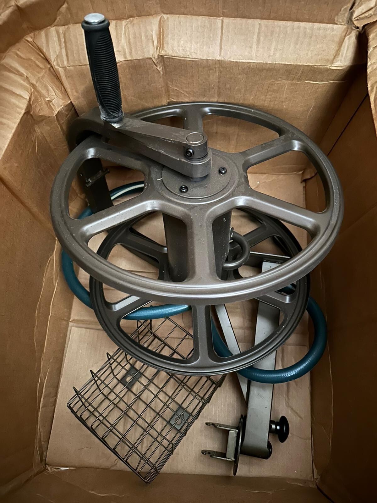 Liberty GARDEN 712 Single Arm Navigator MultiDirectional Garden Hose