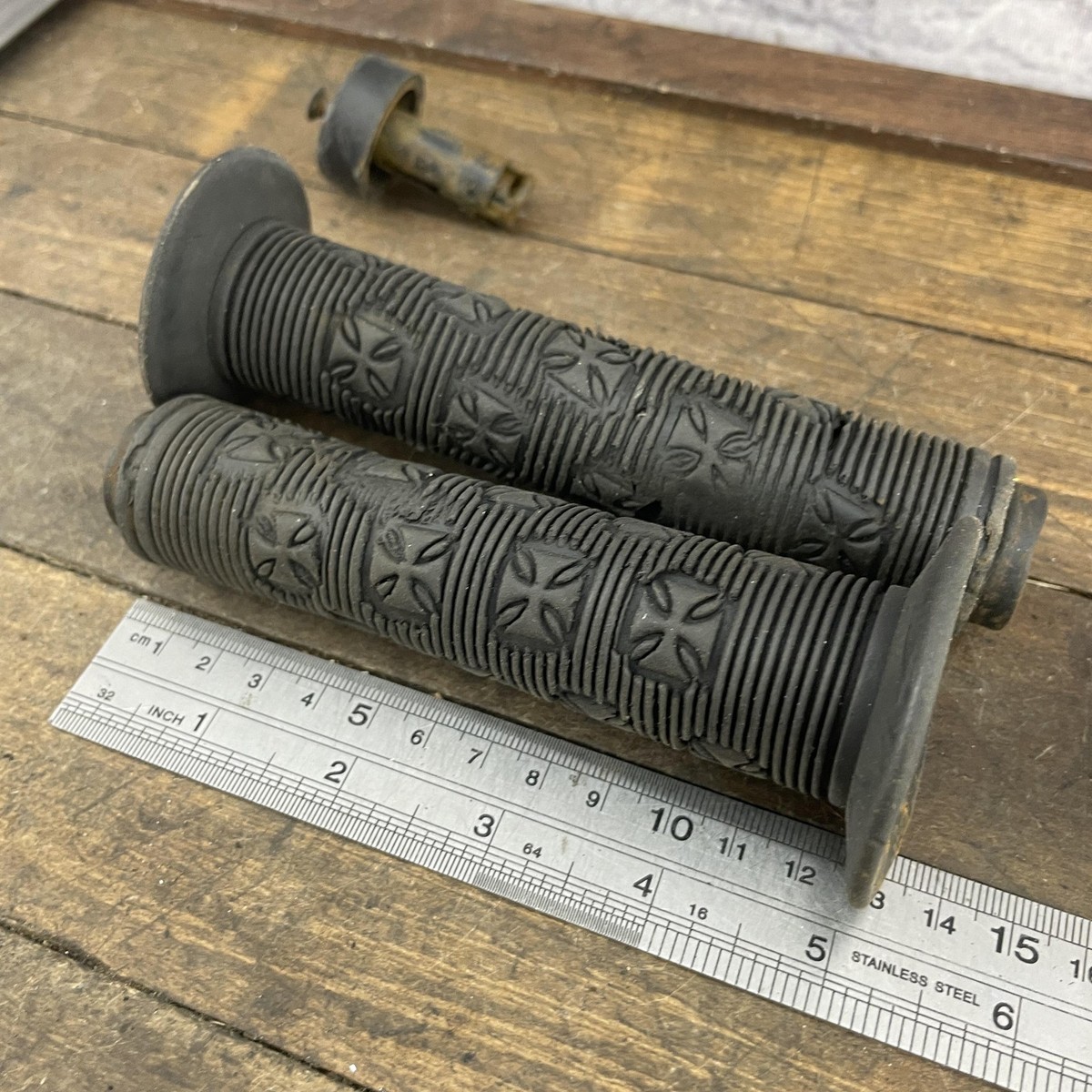 L METAL DESIGN WORKS Xross Grip DESIGN WORKS Xross grip アシモ
