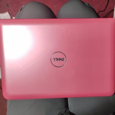 Dell Inspiron Mini 10 Netbook Intel Atom Windows 7 Starter 10'' HDMI USB 2.0 SD
