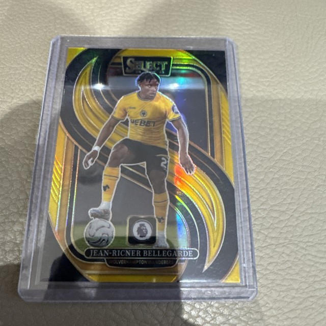 Jean-Ricner Bellegarde /10 Gold 2024-25 Panini Select PL Wolves Colour Match
