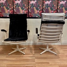DUO DE FAUTEUILS MÉTAL ET BAKÉLITE DESIGN 1960.