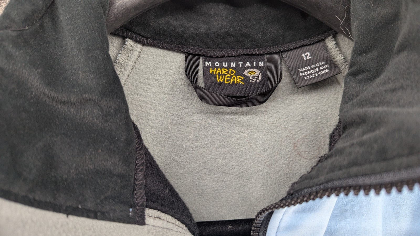 Mountain Hardware Windstopper Softshell Full Zip … - image 3