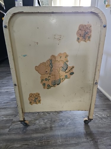 Vintage AMSCO Doll E Crib Metal w/ Lowering SIDE RAIL pale yellow - Picture 7 of 7