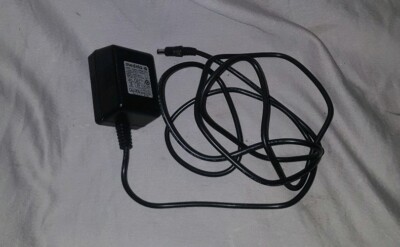 Medela AC/DC Power Supply Adapter 9207010 Rev P Model U090100D31 