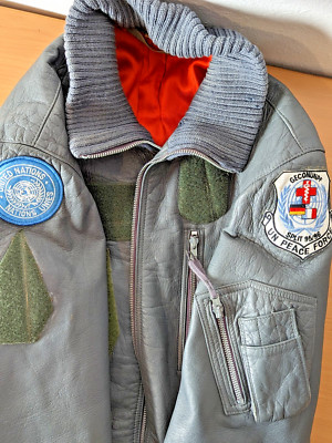 VTG PILOTENJACKE FLIEGERJACKE LEDER GRAU S/M UNITED NATIONS PEACE FORCE- SAMMLER