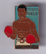 RARE PINS PIN'S .. SPORT BOXING BOXING CLUB BOXER GILBER DELE CHAMPION FRANCE ~FP
