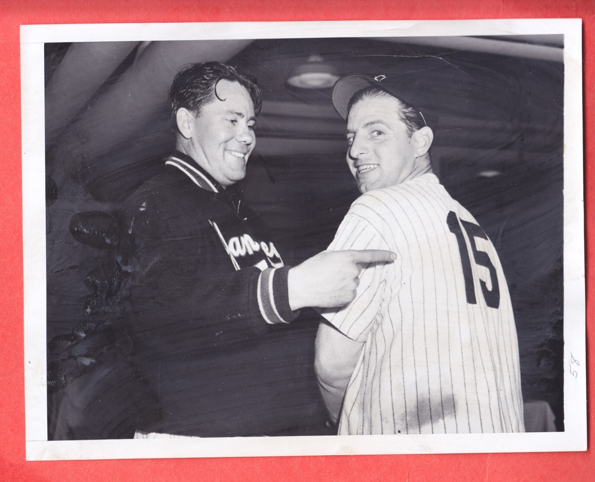 1946 YANKEES TYPE 1 GLOSSY 7 X 8.5 ERNIE BONHAM + TOMMY HENRICH | eBay