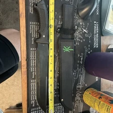 Tac-Xtreme Fixed Knife With Sheath In Excellent Condition