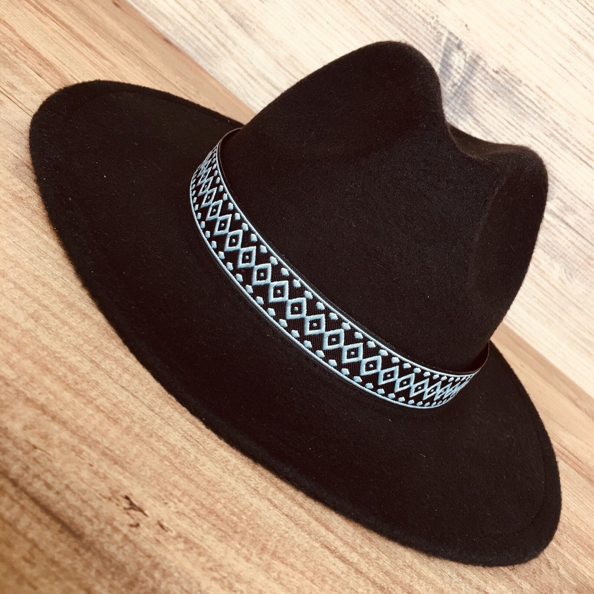 5822 White Black Cowboy Hat Band, Western Style Hatband For Fedora Hats Vented White Cowboy Hat – Lightweight Western Style with  main image 2