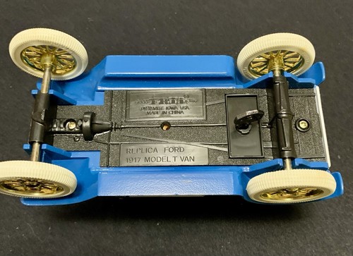 ERTL 1917 FORD MODEL T VAN BANK JIM BEAM BOTTLE & SPECIALTIES #9 PA MD DC NY NJ - Picture 3 of 6