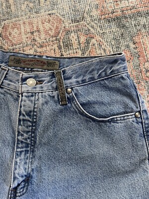 Vintage LEVIS 900 Series high rise tapered silver tab mom