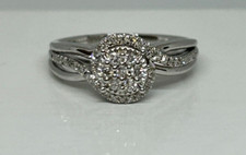 Sterling Silver 1/4CTTW Diamond Ring - Size 7