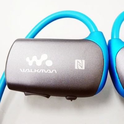 SONY Walkman W Series NW-WS615L 16GB Integrated Headphone
