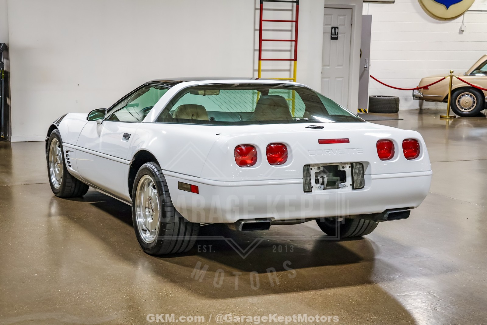 1996 White Chevrolet Corvette   | C4 Corvette Photo 8